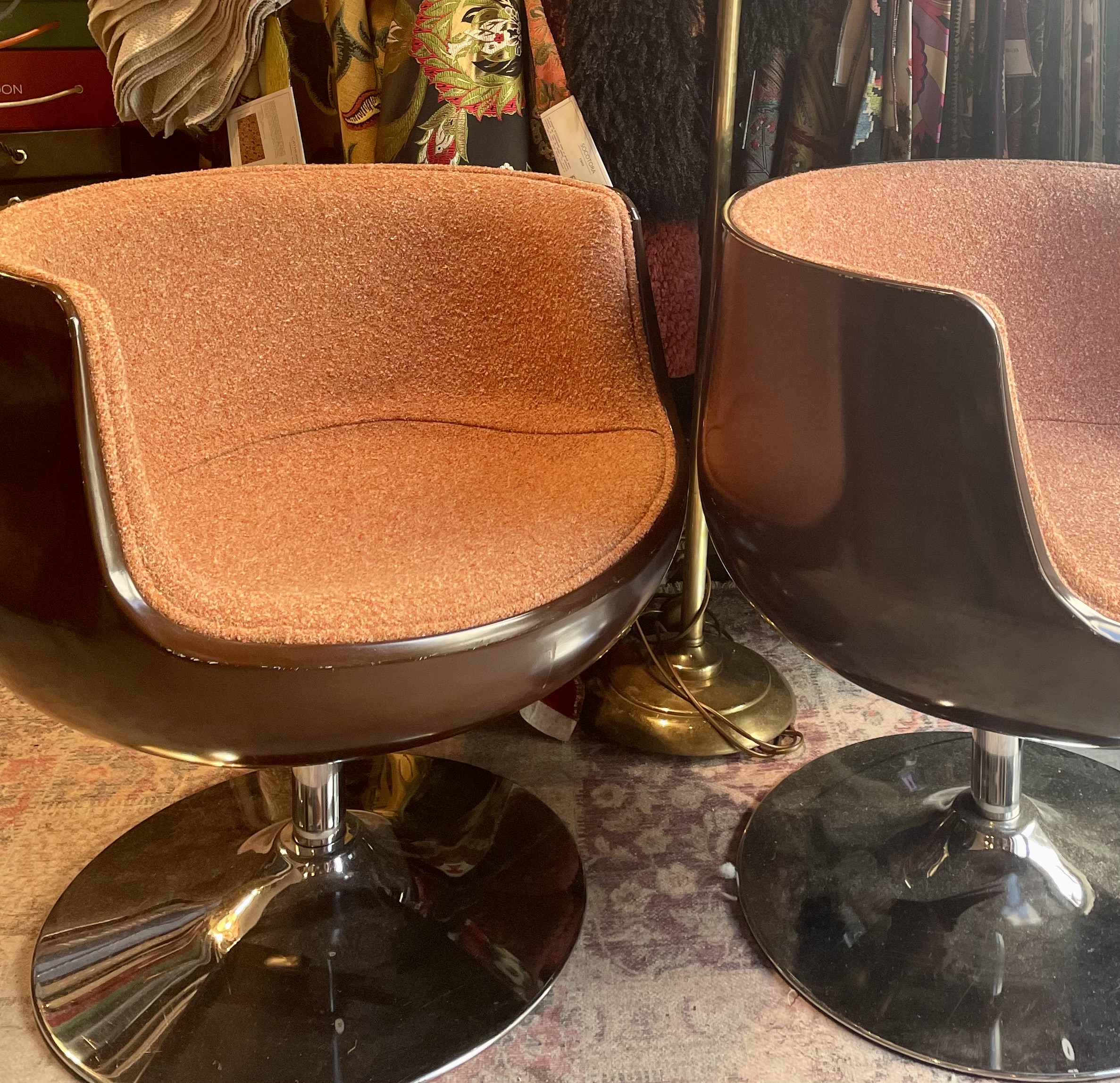4 fauteuils coques relookés