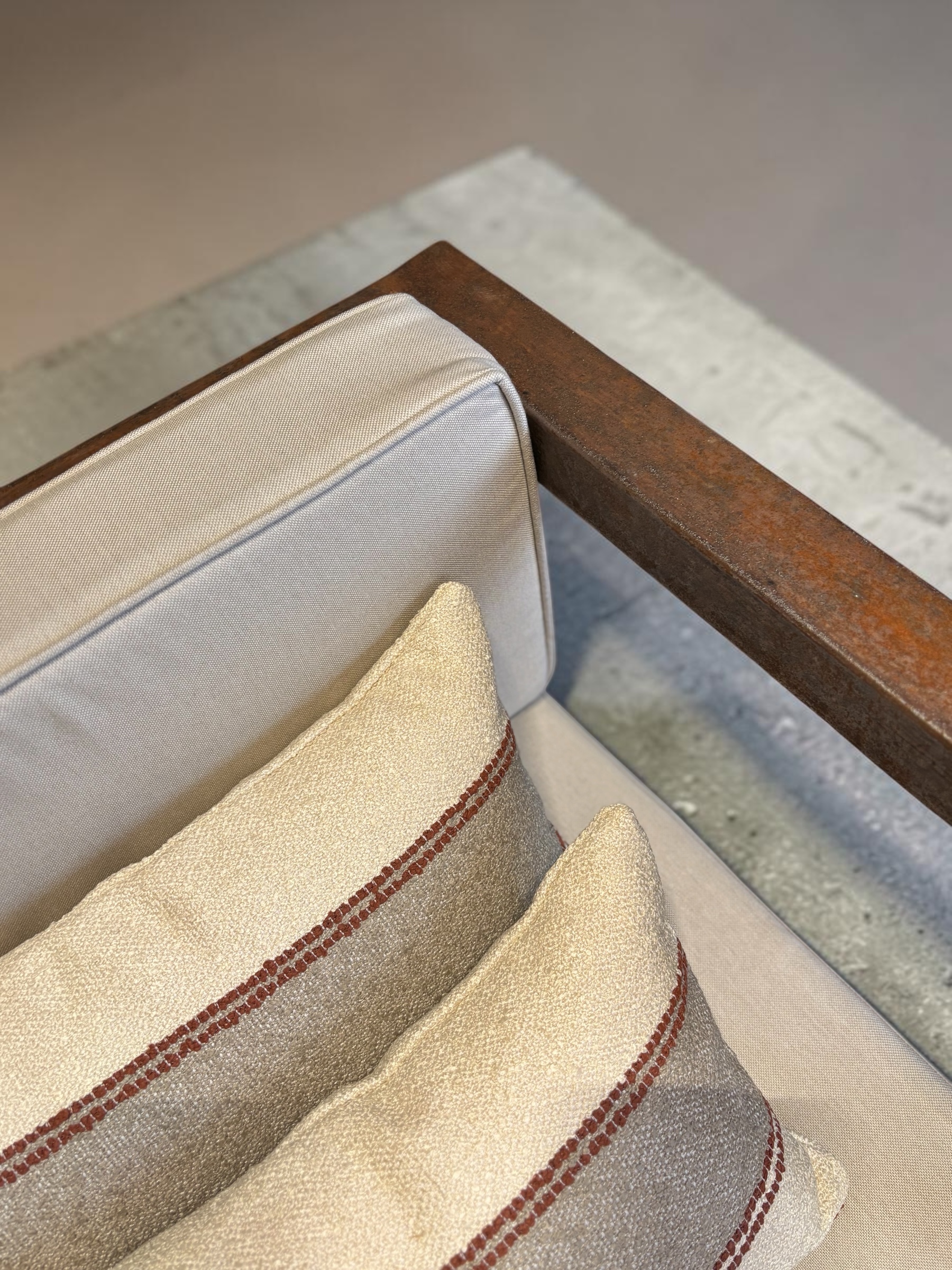 Atelier Anne Lavit Lyon, canapé outdoor tissu Sunbrella